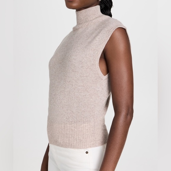 Reformation - Arco Cashmere Sleeveless Turtleneck Sweater in Barley, XS - Picture 9 of 10